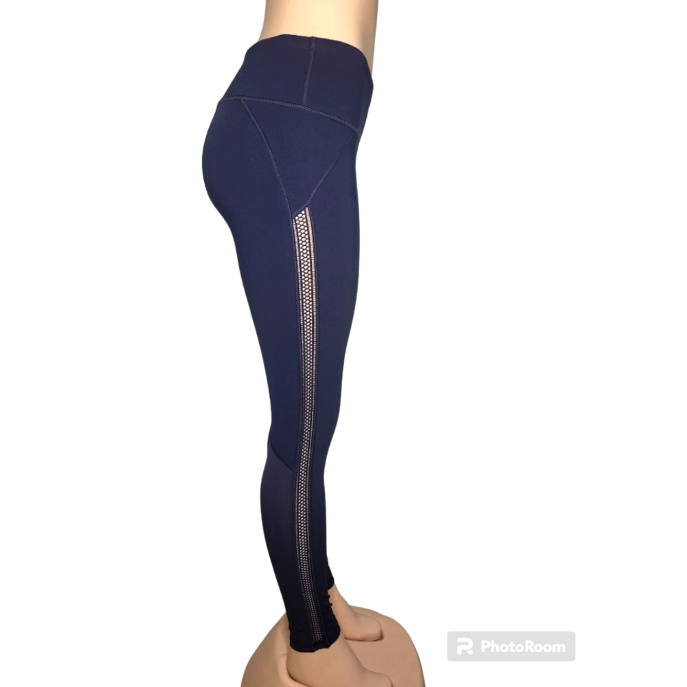 Victoria Sport Knockout Leggings